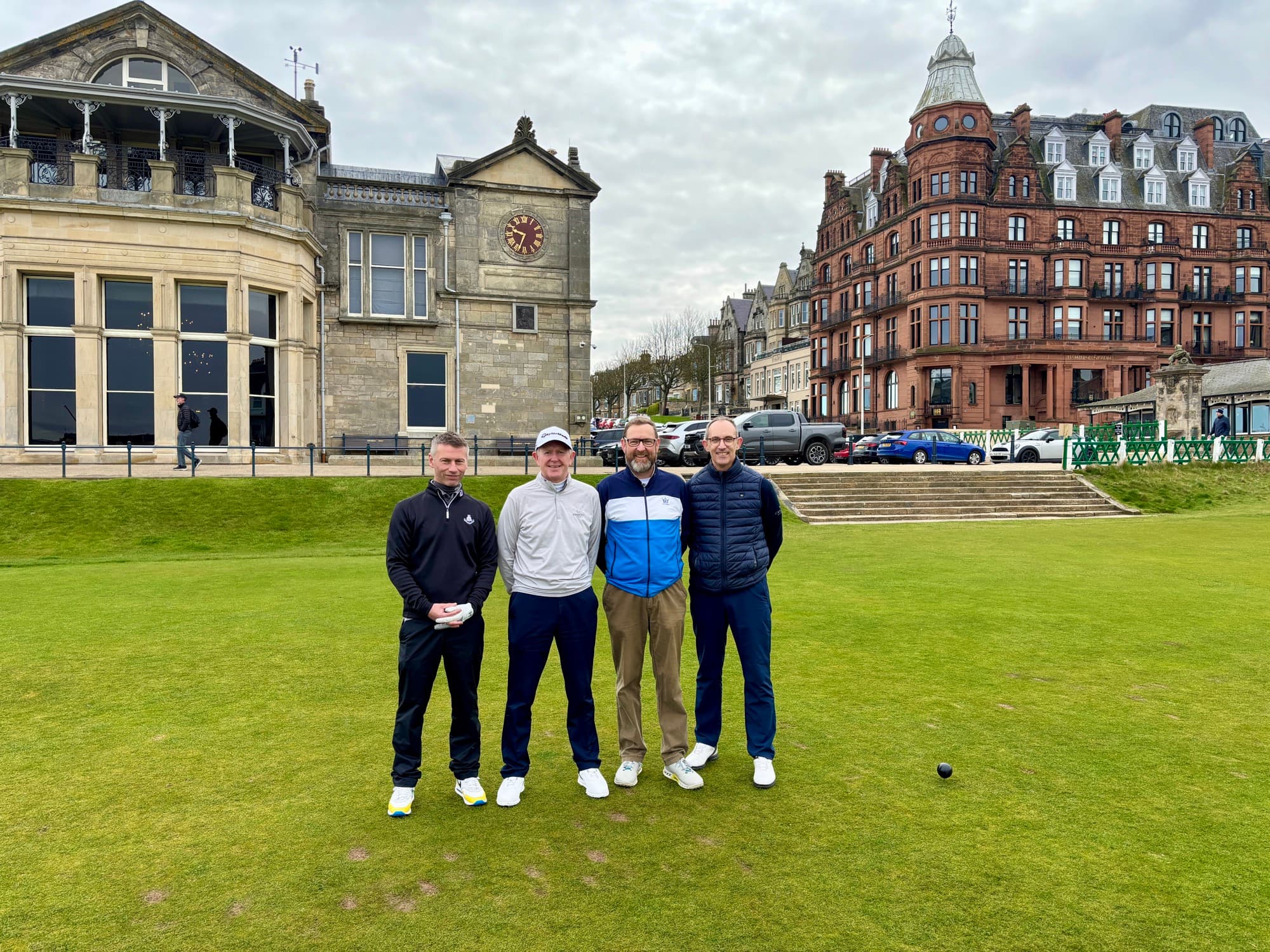 Golf moment